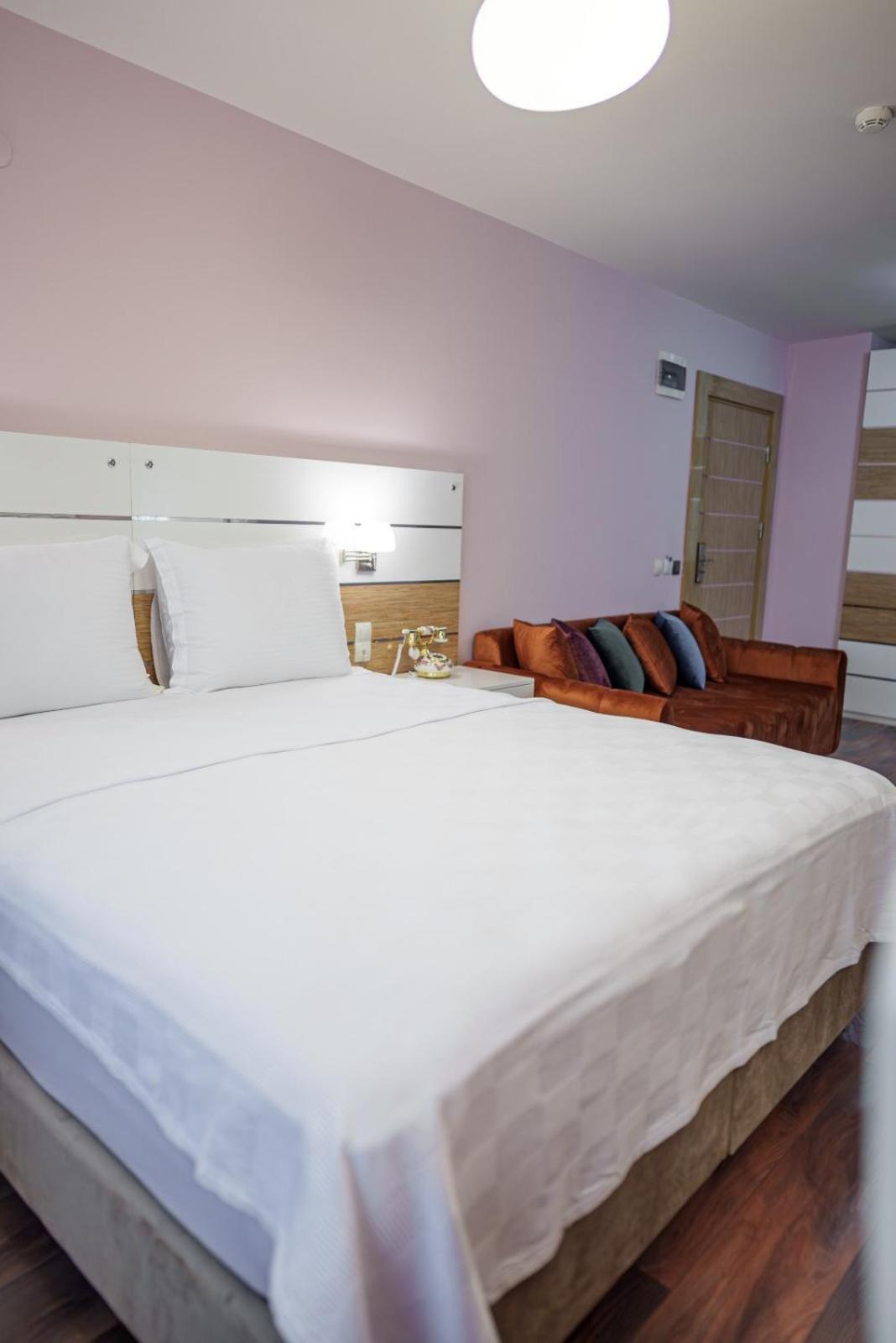 Tok Epik Hotel *